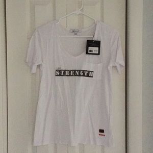 I AM STRENGTH V-neck pocket tee